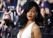 Rihanna gets worked up over-enthusiastic French fans 