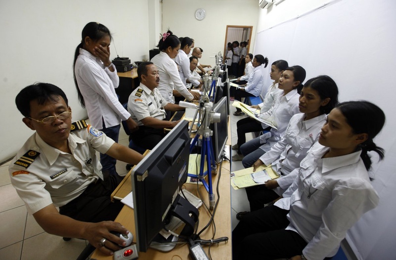 Women migrant workers. ©REUTERS/Beawiharta Beawiharta 