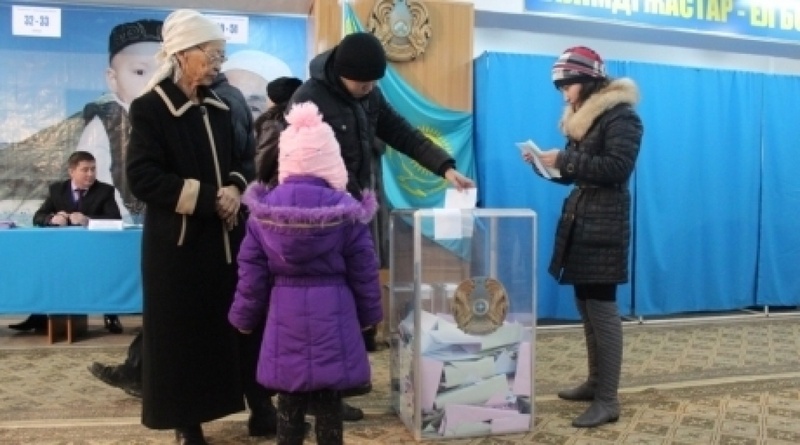 Ballot in Zhanaozen. Renat Tashkinbayev ©