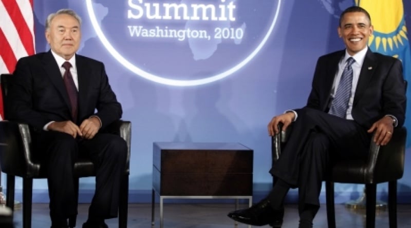 Meeting of Nursultan Nazarbayev and Barack Obama at the nuclear security summit if Washington. ©REUTERS/Richard Clement