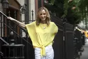 Lesbian country music star Chely Wright expecting twins 
