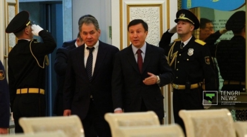 Adilbek Dzhaksybekov(R) and Sergey Shoigu (L). Photo by Danial Okassov©