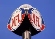 Social media stirs Super Bowl ad buzz 