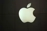 Judge blocks Apple shareholder vote in lawsuit 