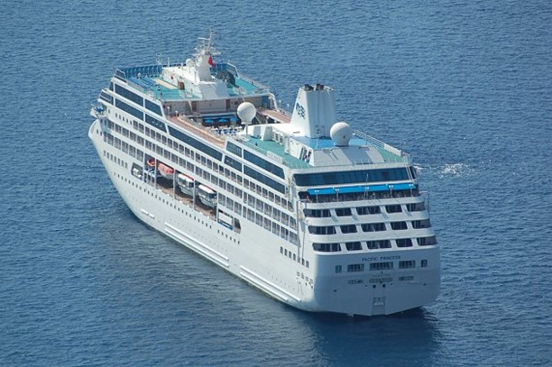 Pacific Princess vessel. Photo courtesy of shipparade.com