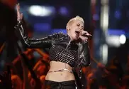 Miley Cyrus in tit-for-tat exchange with Sinead O'Connor