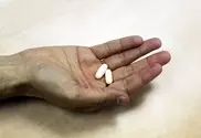US seeks tighter controls on certain painkillers