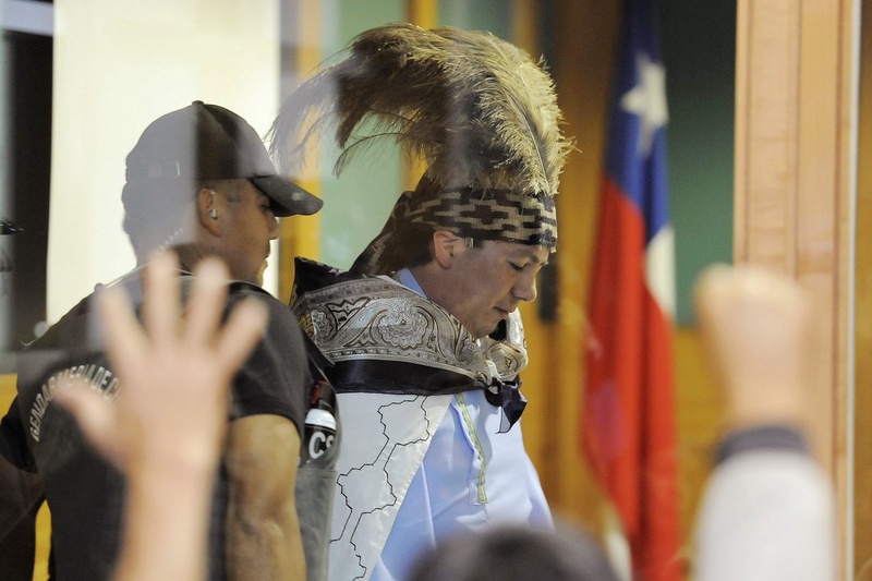 Celestino Cordova, a 27-year-old indigenous Mapuche healer known as "machi". ©Reuters/Jose Luis 