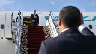 Japarov saw Tokayev off at Bishkek Airport