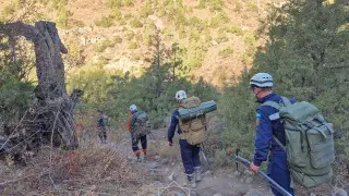 Russian climber survives three days trapped on Kazakh mountain, Uzbek companion dies