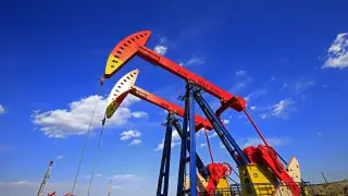 Tokayev calls for new oil field discoveries and AI-driven modernization
