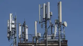 Kazakhstan may allow cell towers on rooftops without residents’ consent