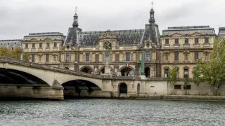 Louvre robbery: two suspects partially admit guilt
