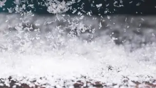 Precipitation and ice: storm warning issued in 10 regions