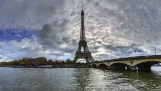 Three young women detained in Paris on suspicion of planning terrorist attacks