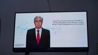 “His Excellency”: photos of Tokayev appear on the streets of Moscow