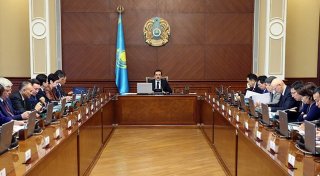 © primeminister.kz