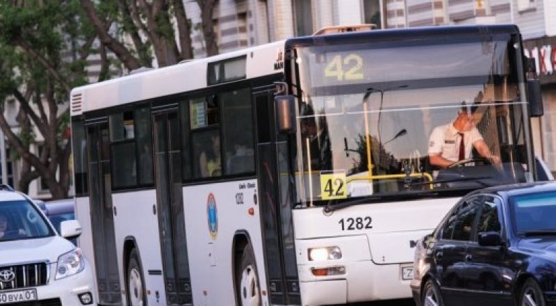 © Тұрар Қазанғапов