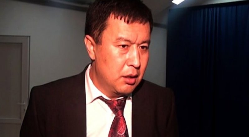 Сәбит Әбдіхалықов © otyrar.kz 