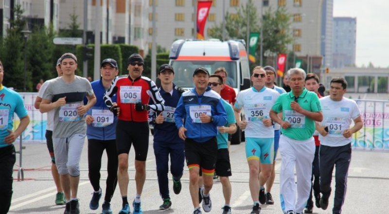 Кәрім Мәсімов, Әділбек Жақсыбеков және Арыстанбек Мұхамедиұлы. © Тұрар Қазанғапов