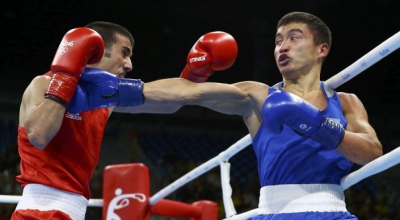 Қайрат Ералиев оң жақта. © REUTERS