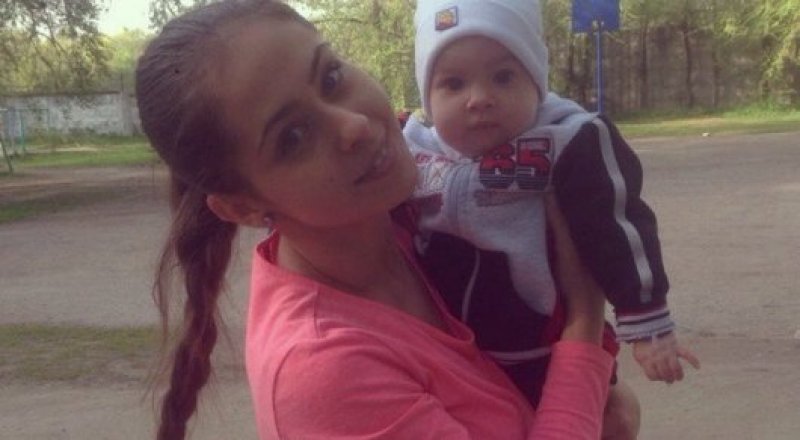 Алена Захарова