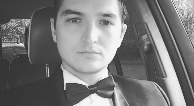 THE JIGITS тобының әншісі Равиль Исаков