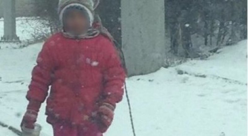 Жалаңаш қыздар билеп жатыр