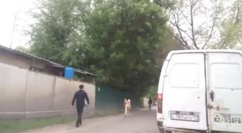 Винтажды итальяндық отбасылық порно онлайн демалыста милфами