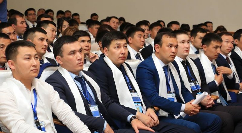 © Мақпал Бисембаева