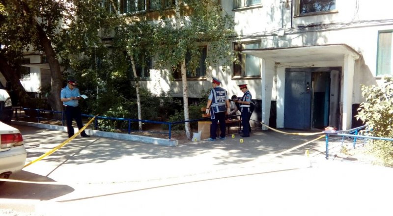 Куәгерлер жолдаған сурет.