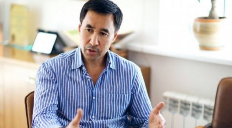 Мұратхан Тоқмәди.