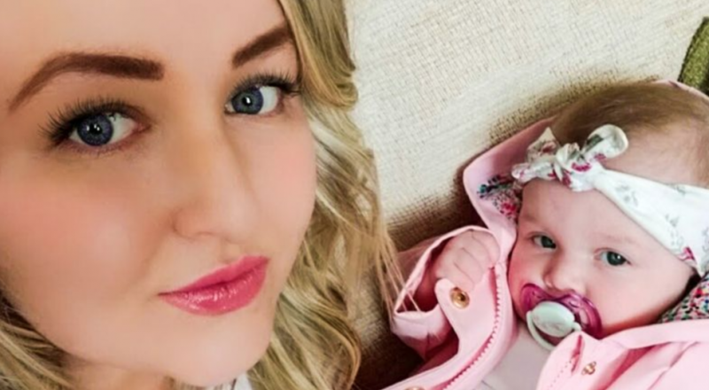 Франческа Райли бір жарым жасар қызымен