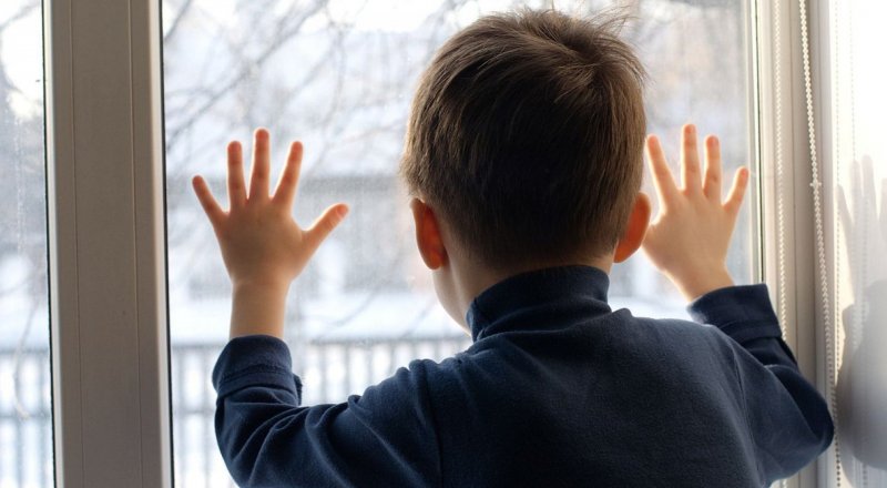 Пианист әтеш сорып жатыр