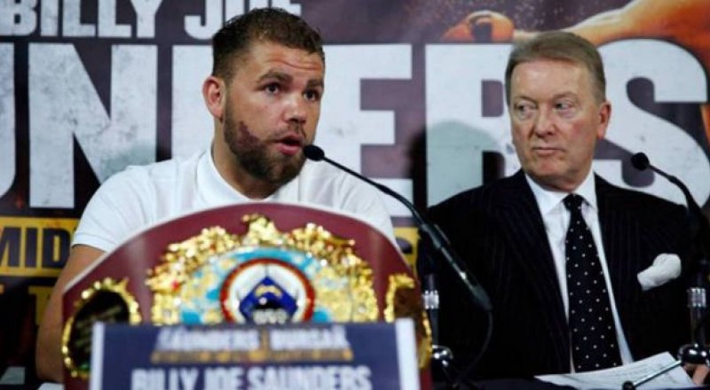 Билли Джо Сондерс пен Фрэнк Уоррен. © Boxing News