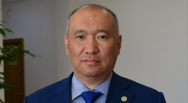 Алмасхан Ахметжанов.