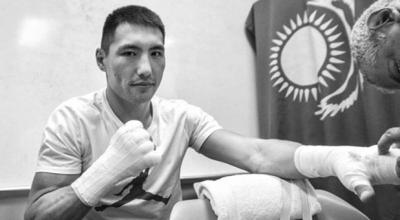 Жәнібек Әлімханұлы. © Top Rank