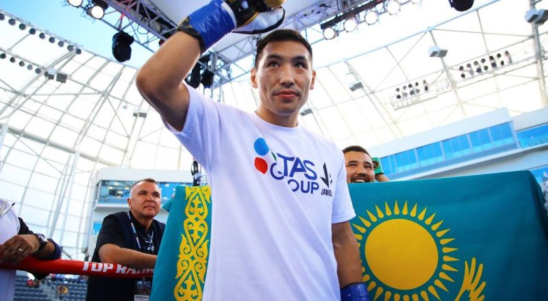 Жәнібек Әлімханұлы. © Top Rank