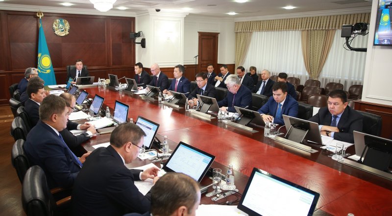 © primeminister.kz