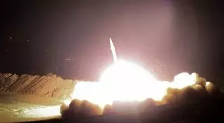 АҚШ-тың әскери базаларына соққының екінші толқыны жасалғаны хабарланды