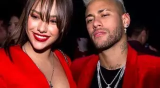 Неймардың ресейлік модельмен құпия романы әшкере болды