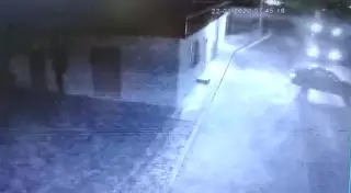 Маңғыстауда жүк көлігі мен Toyota соқтығысты - видео