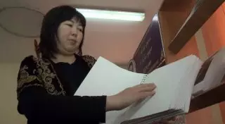 ШҚО-да кітапхана ұжымы "Абай жолын" зағип жандарға жазып шығарды