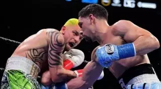 "Майк Тайсон" деп айғайлаған украиналық боксшы қарсыласын тістемек болды