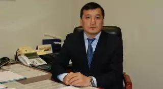 Мемлекеттік қызмет істері агенттігі басшысының орынбасары қанша жалақы алады?