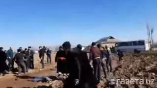 Жерін алып қою үшін келген шенеуніктерді тұрғындар сабап тастады