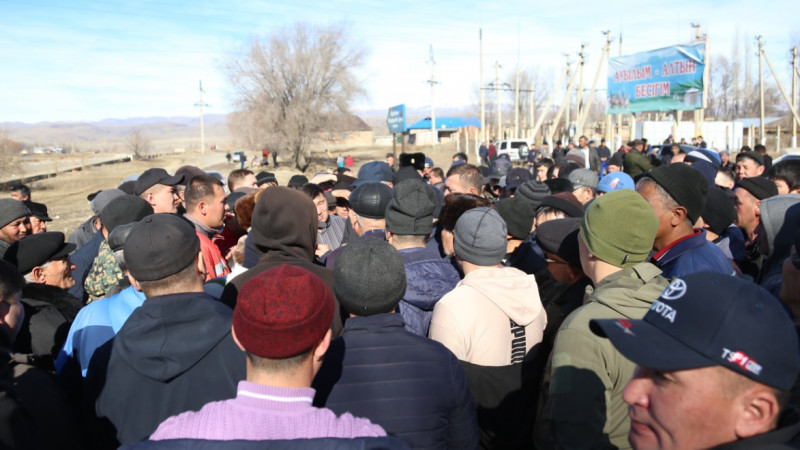 Қордай ауданының тұрғындары. Фото: Әлихан Сариев