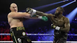 Тайсон Фьюри Деонтей Уайлдерді жеңді