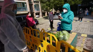 Коронавирустан айыққандар вирусты қайта жұқтырды