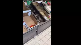 Италиялықтар коронавирусқа байланысты жаппай азық-түлік сатып алып жатыр